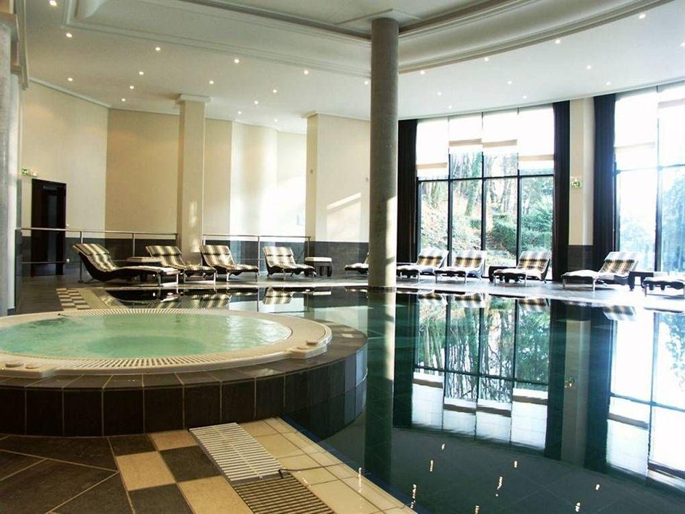 Hotel & Spa Le Pavillon Charbonnieres-les-Bains Exterior photo